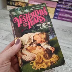 Yesterdays Tears by‎ Susannah Leigh 1982 First Printing Signet Paperback Romance